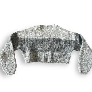 Garage long sleeve cropped knit loose top